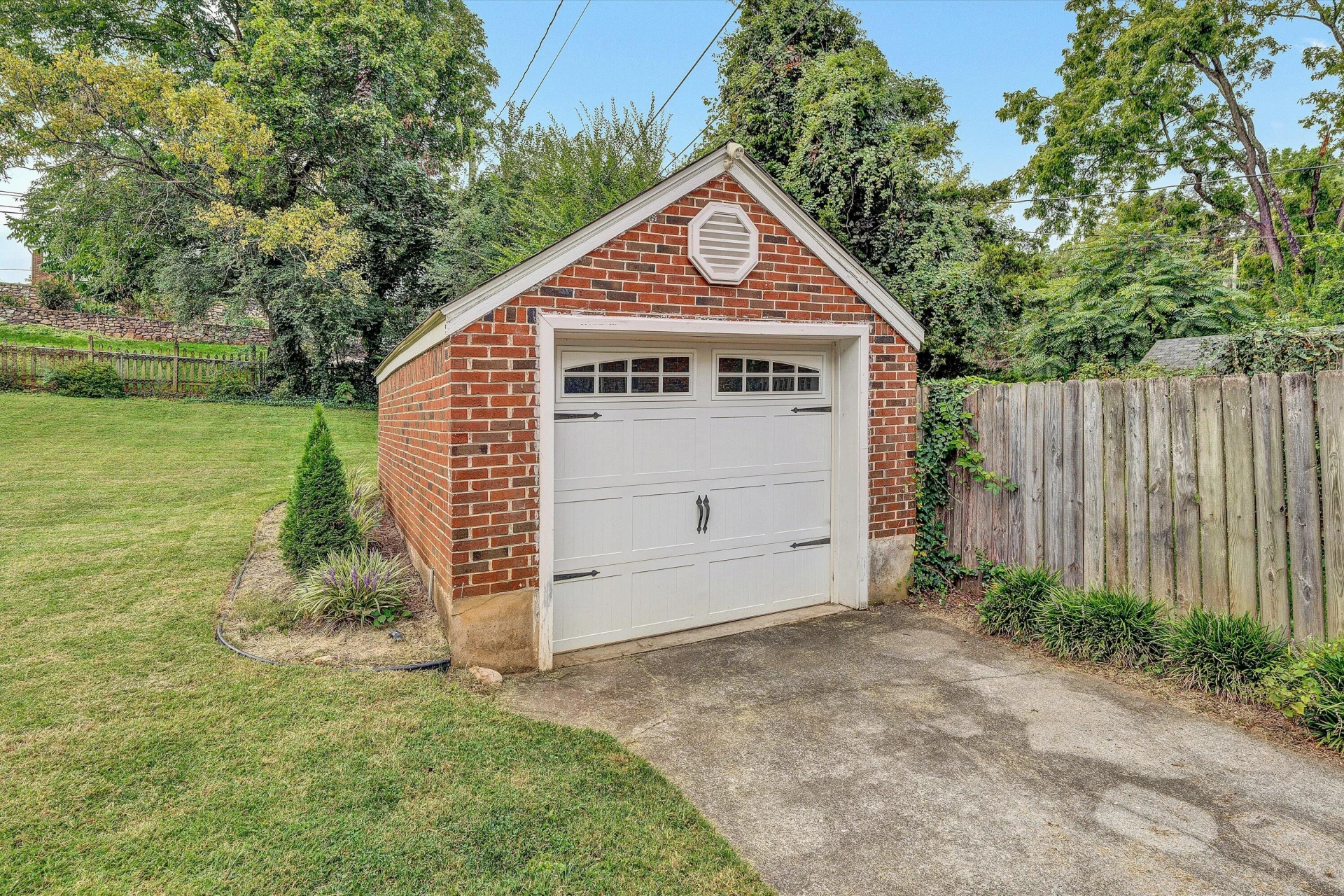 1656 Brandon AVE - Photo 34