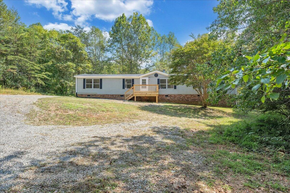 341 Leland LN
