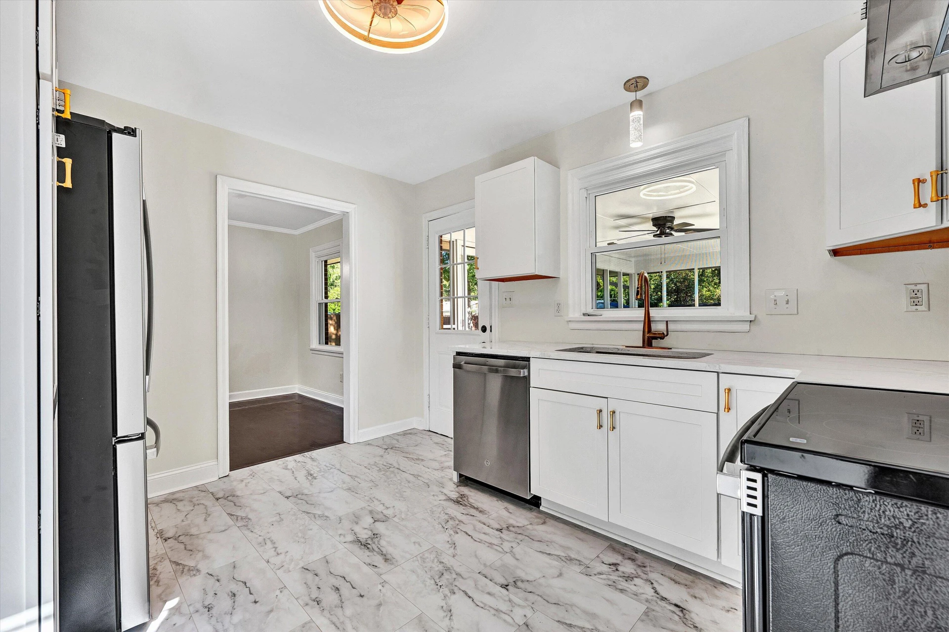 4931 Keithwood DR - Photo 16
