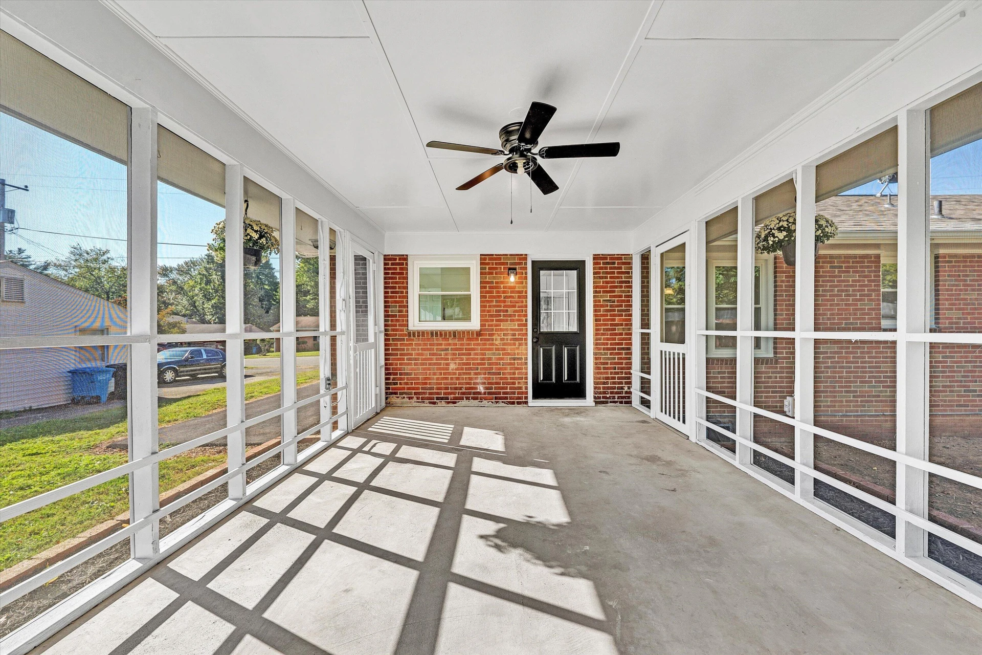 4931 Keithwood DR - Photo 20