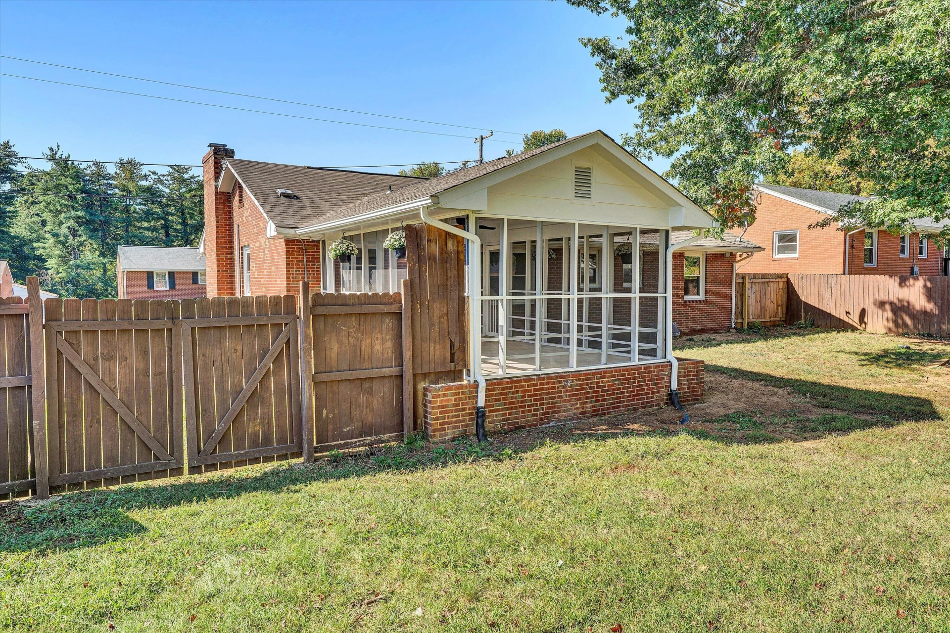4931 Keithwood DR - Photo 40
