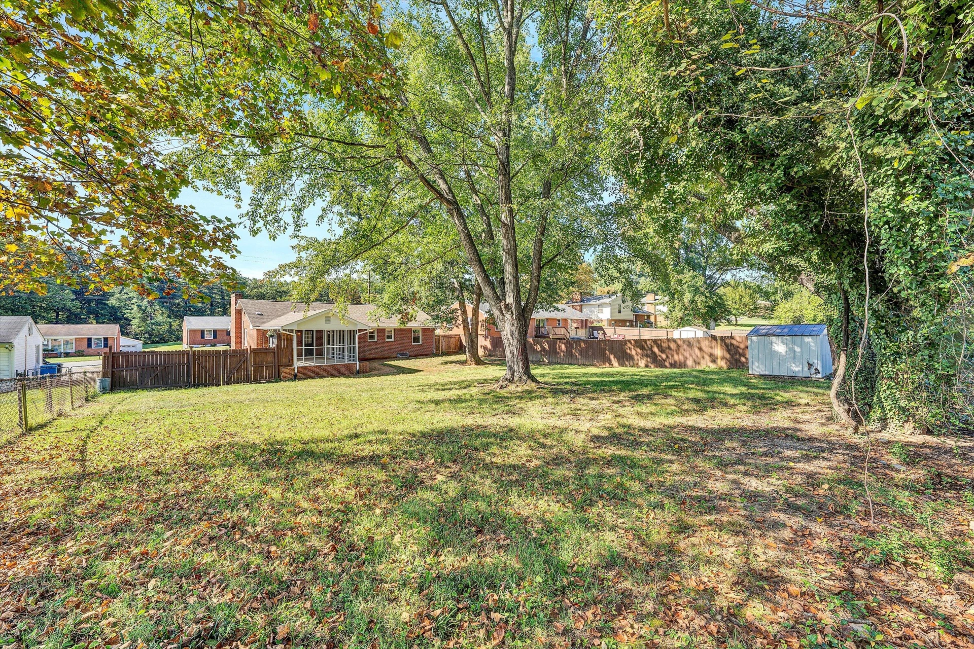 4931 Keithwood DR - Photo 47