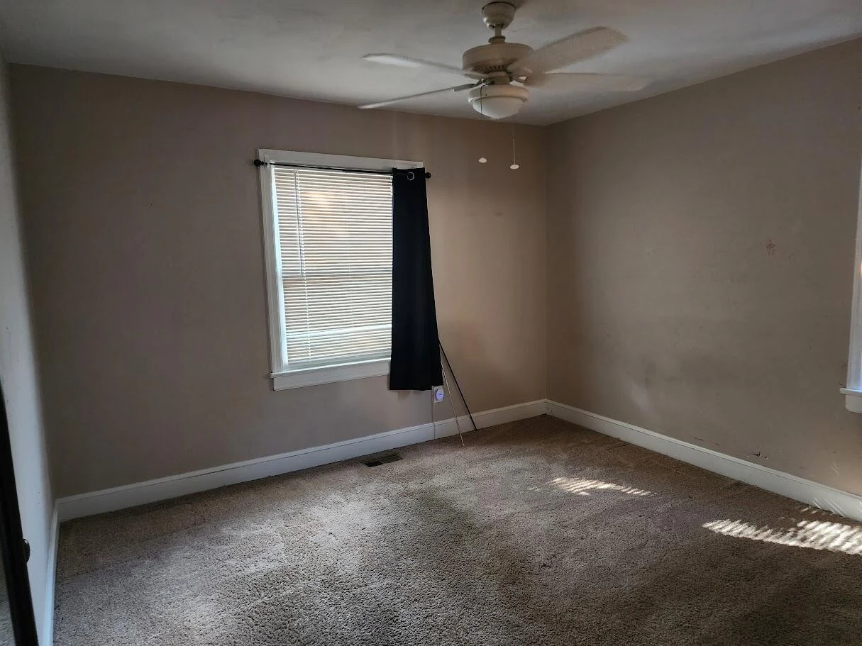 825 30th ST - Photo 4