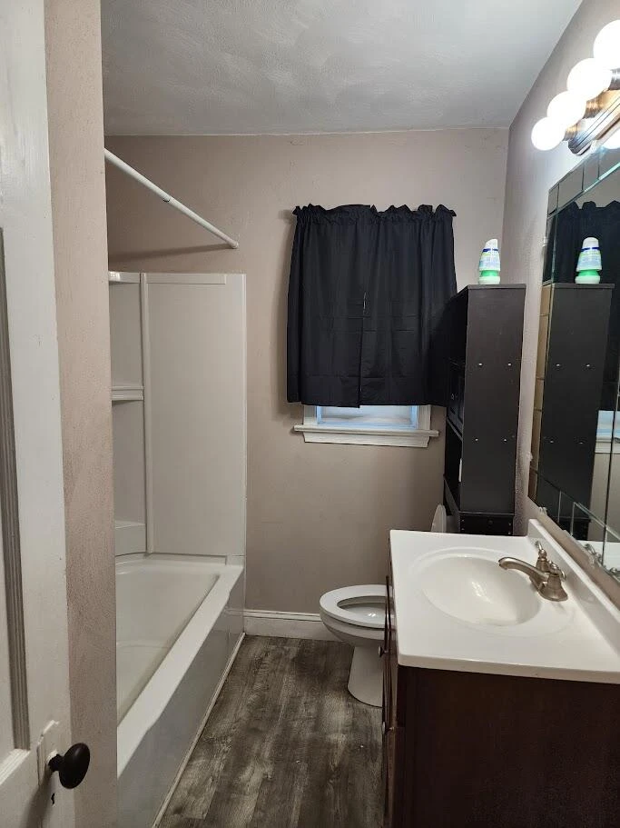 825 30th ST - Photo 8