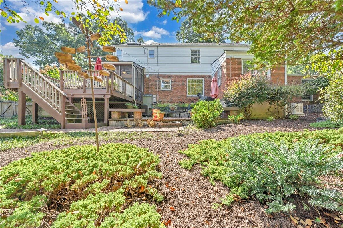 2581 Inglewood RD - Photo 10