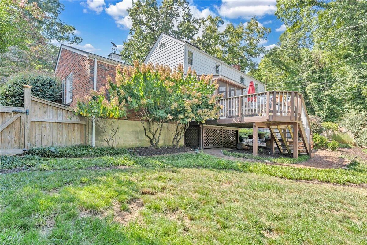 2581 Inglewood RD - Photo 11