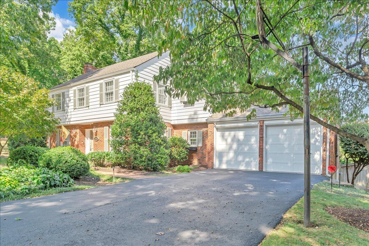 2581 Inglewood RD - Photo 17