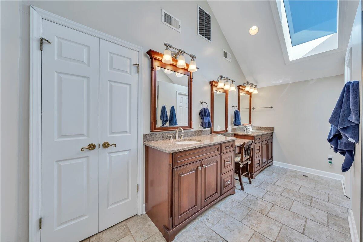 2581 Inglewood RD - Photo 48