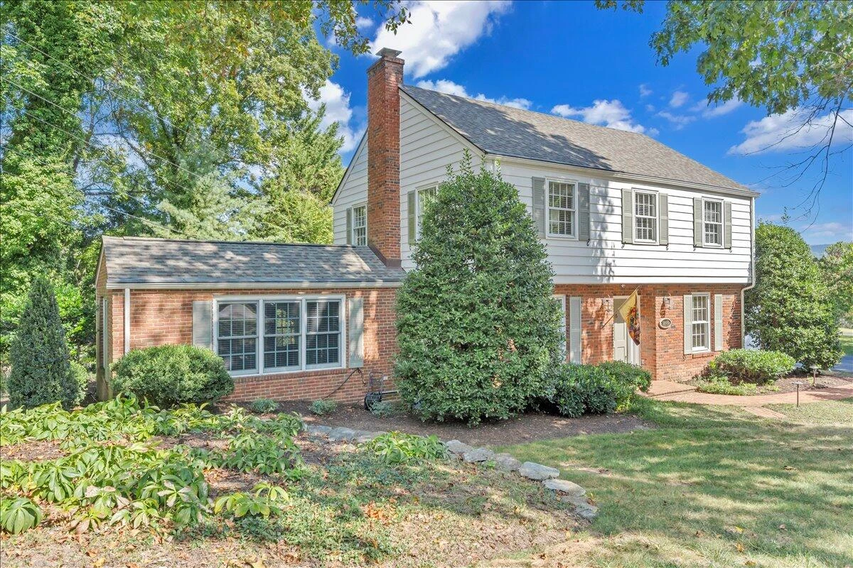 2581 Inglewood RD - Photo 5
