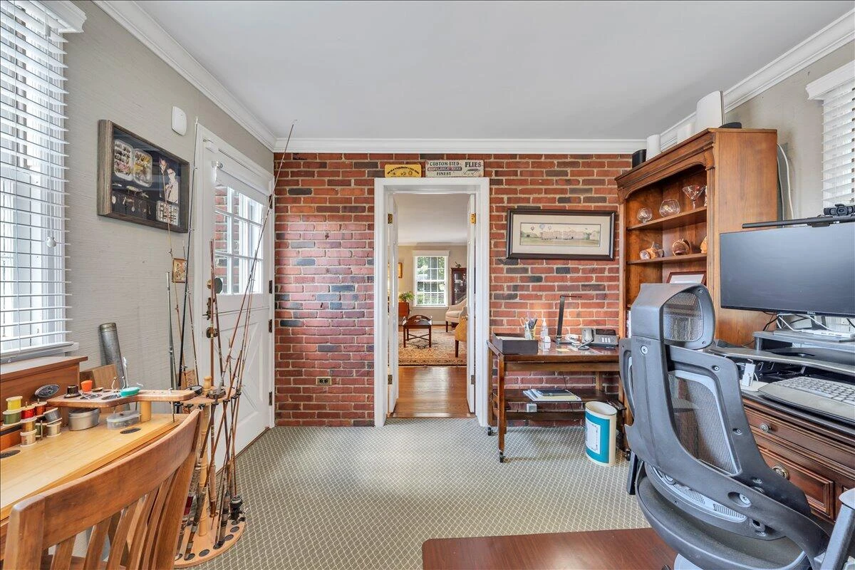 2581 Inglewood RD - Photo 56