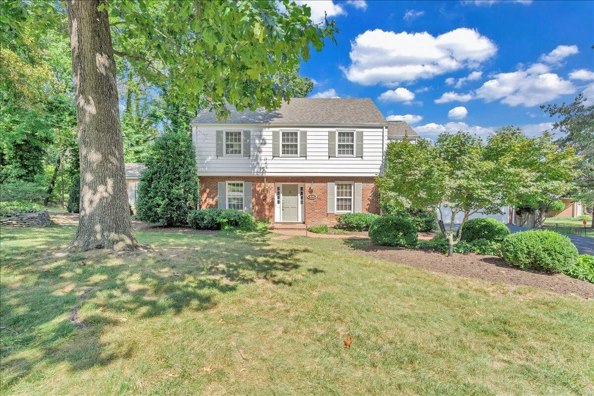 2581 Inglewood RD - Photo 6