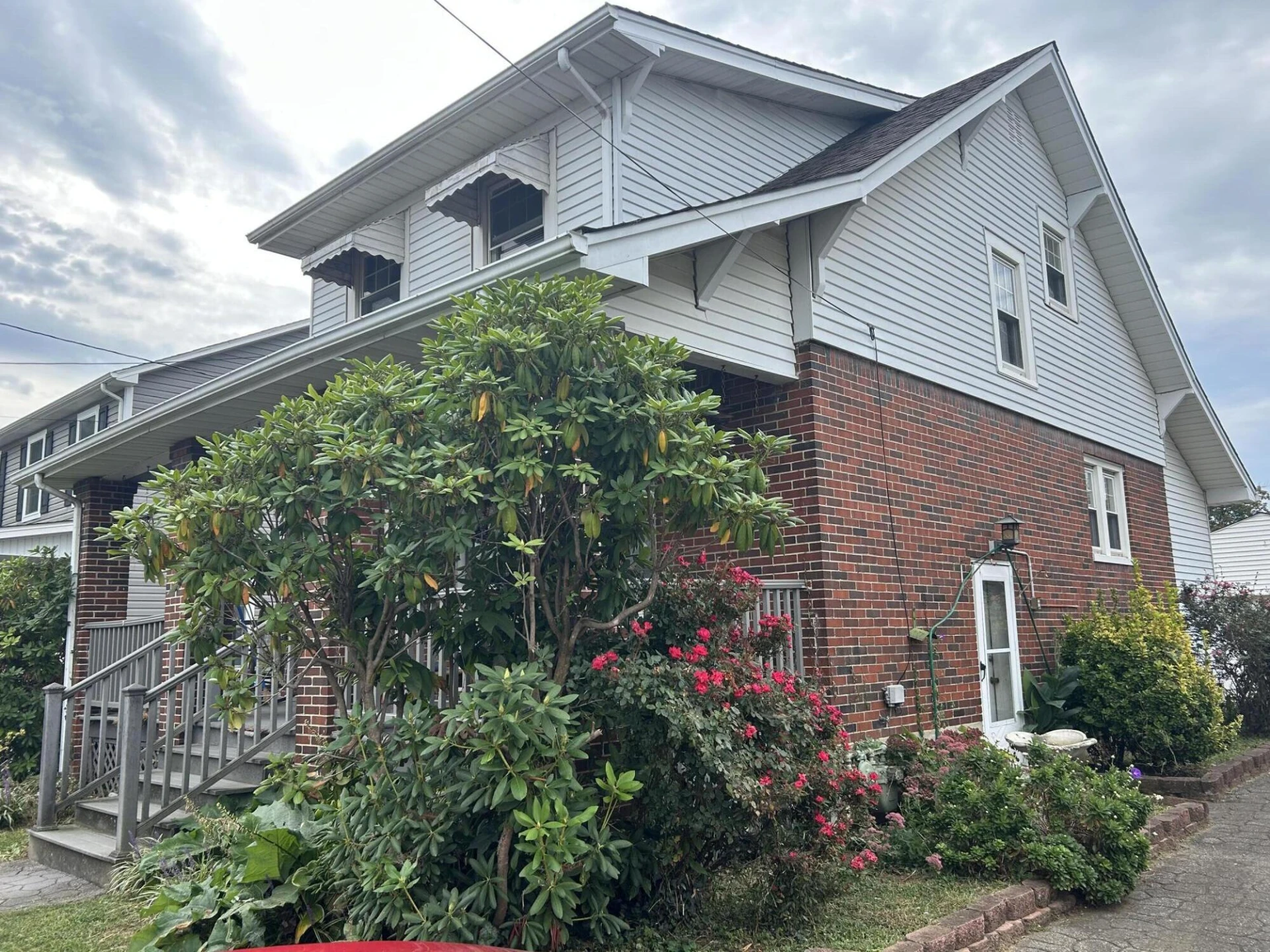 2712 Meadows ST - Photo 4