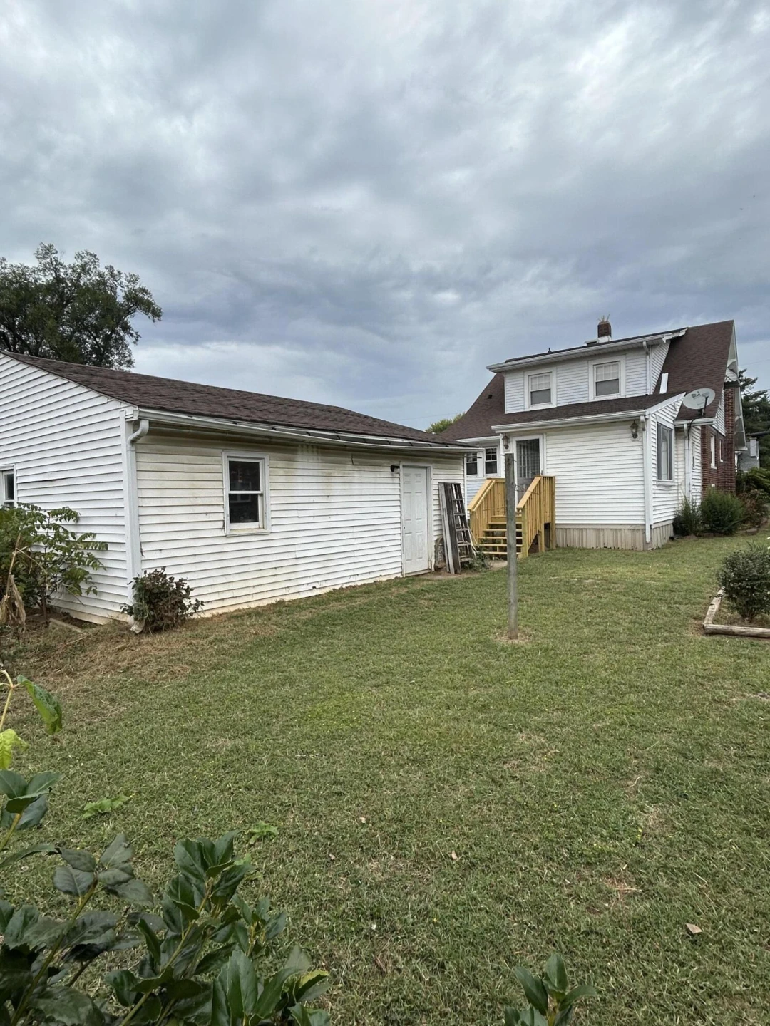 2712 Meadows ST - Photo 7