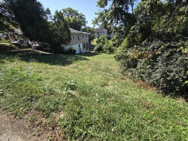 1624 Gilmer AVE