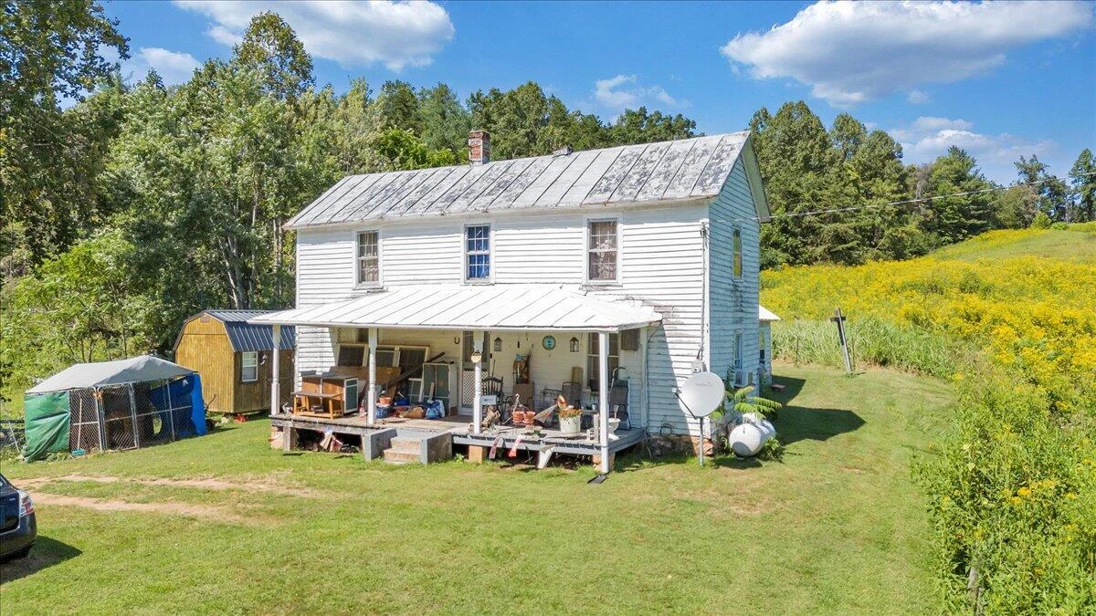5741 Providence Church RD - Photo 2