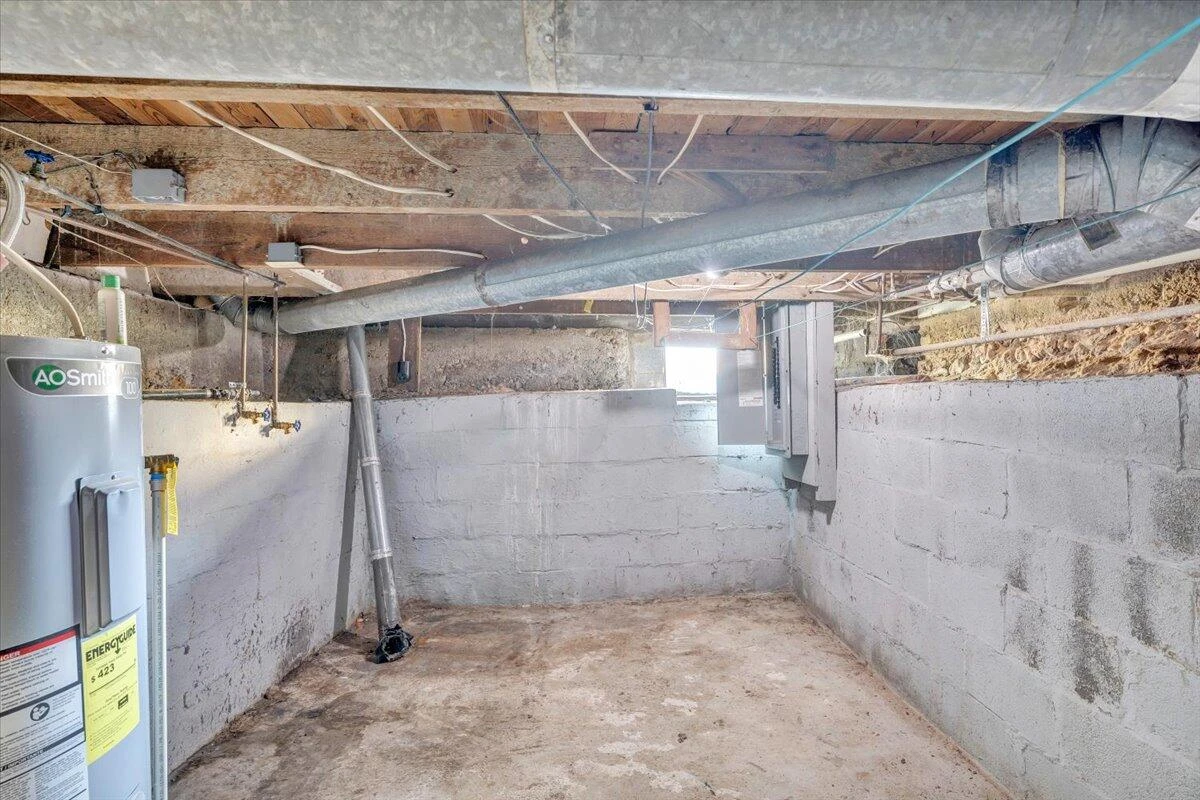 1494 Riverside DR - Photo 27