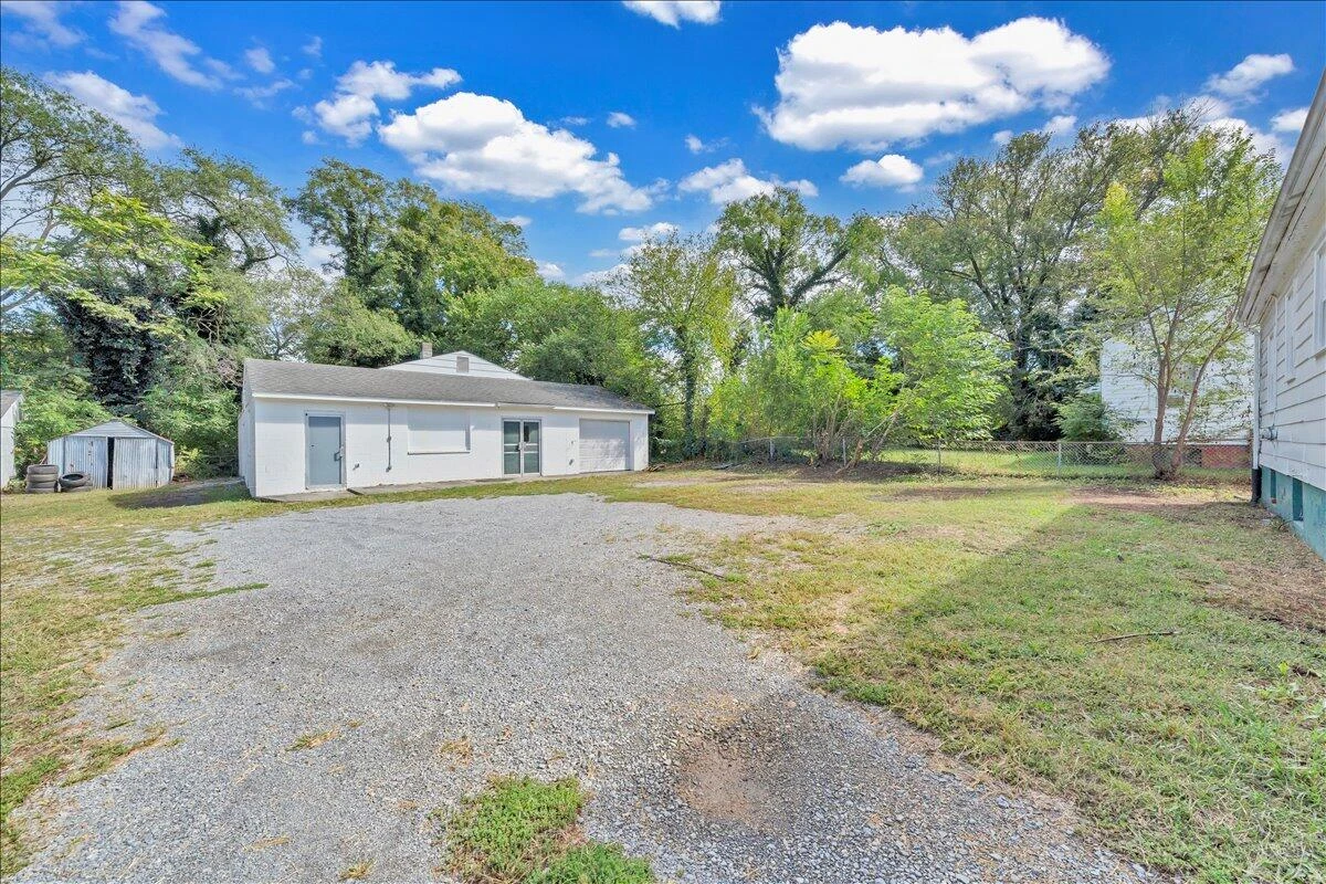 3121 Plantation RD