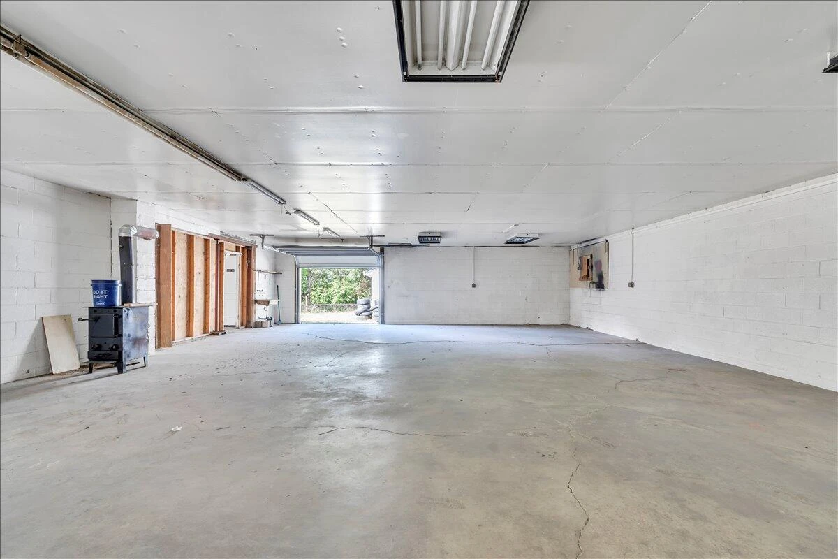 3121 Plantation RD - Photo 13