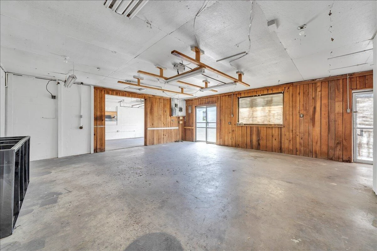 3121 Plantation RD - Photo 6