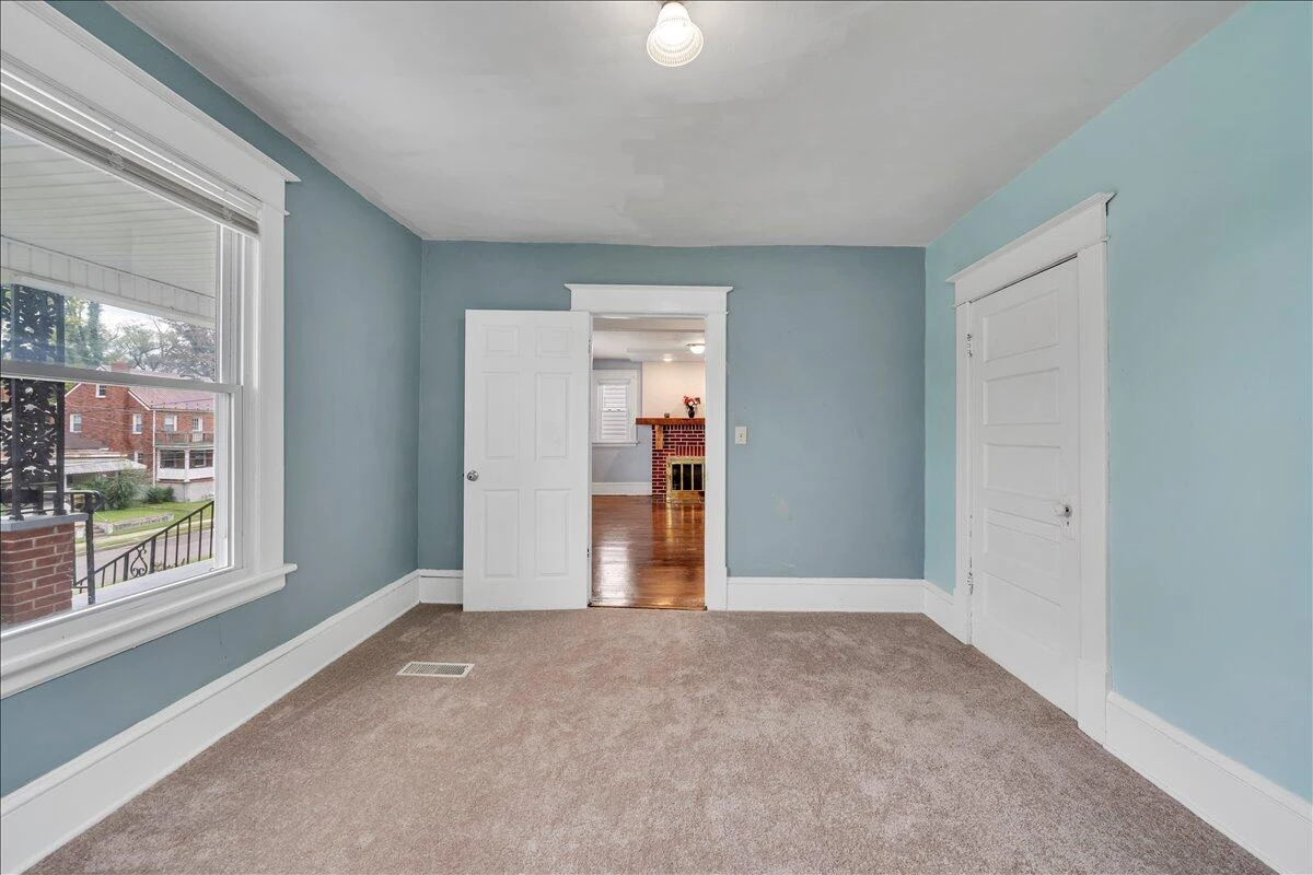 811 RUTHERFORD AVE - Photo 18