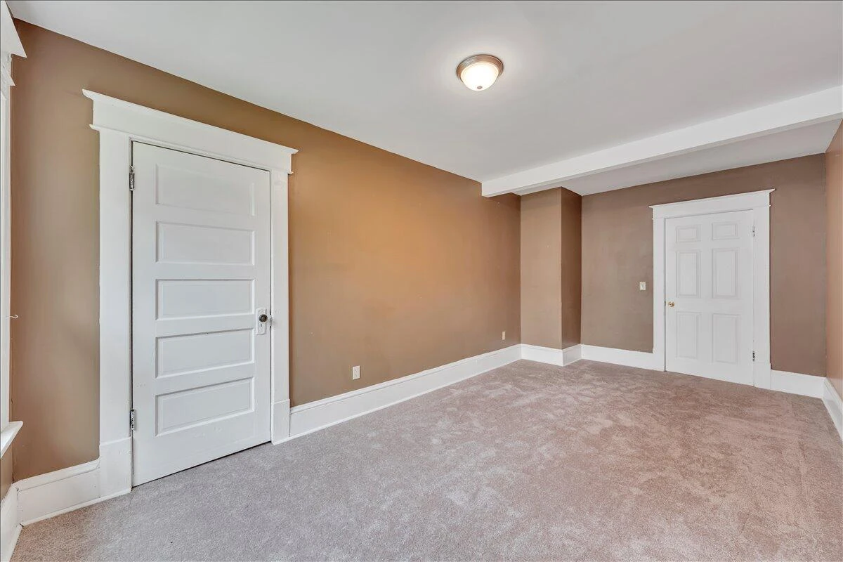 811 RUTHERFORD AVE - Photo 21