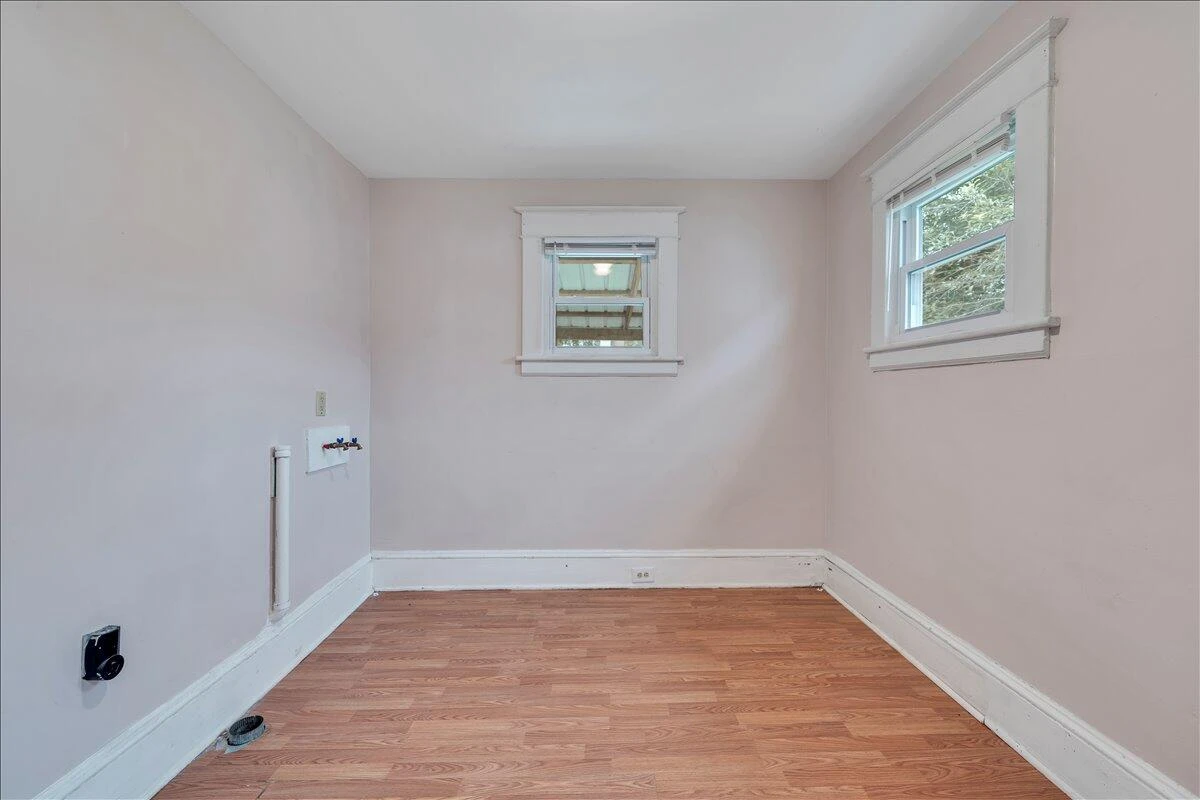811 RUTHERFORD AVE - Photo 28