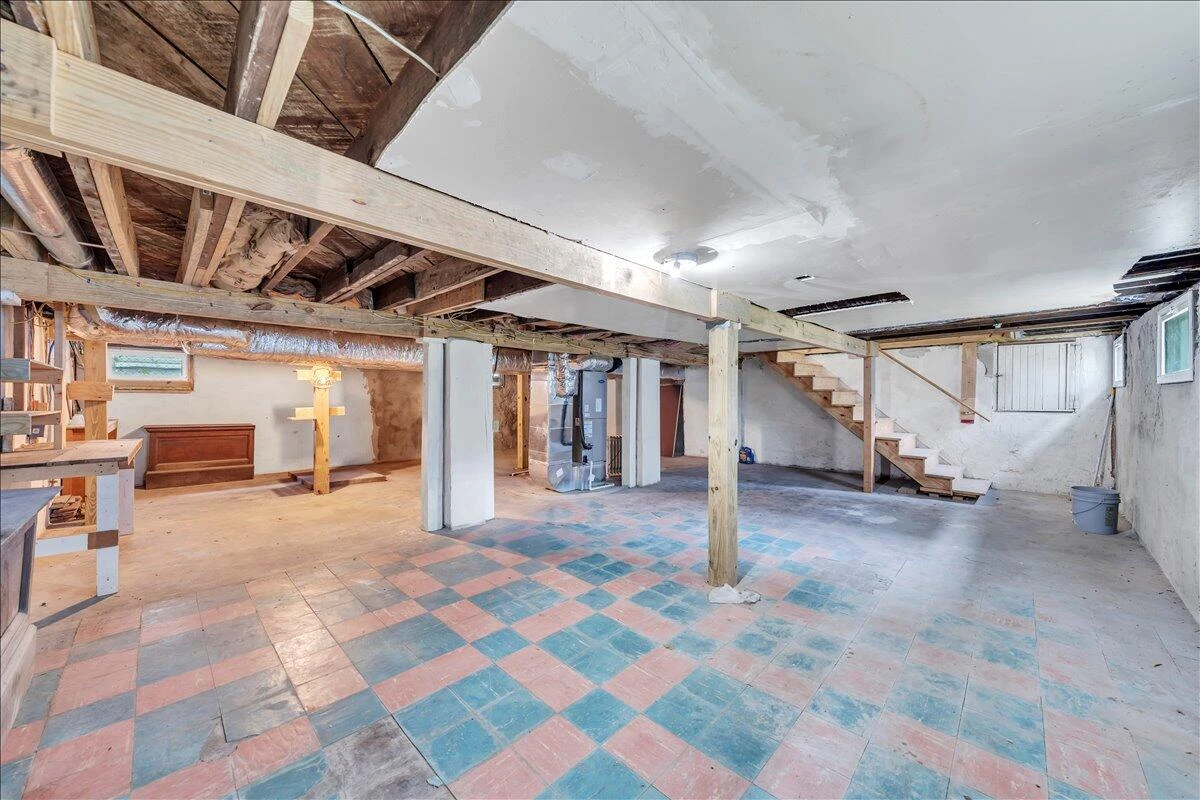 811 RUTHERFORD AVE - Photo 35