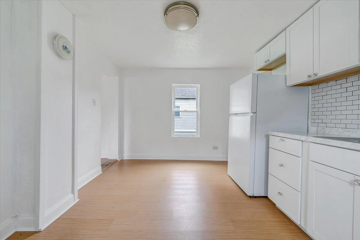 2116 Russell AVE - Photo 11