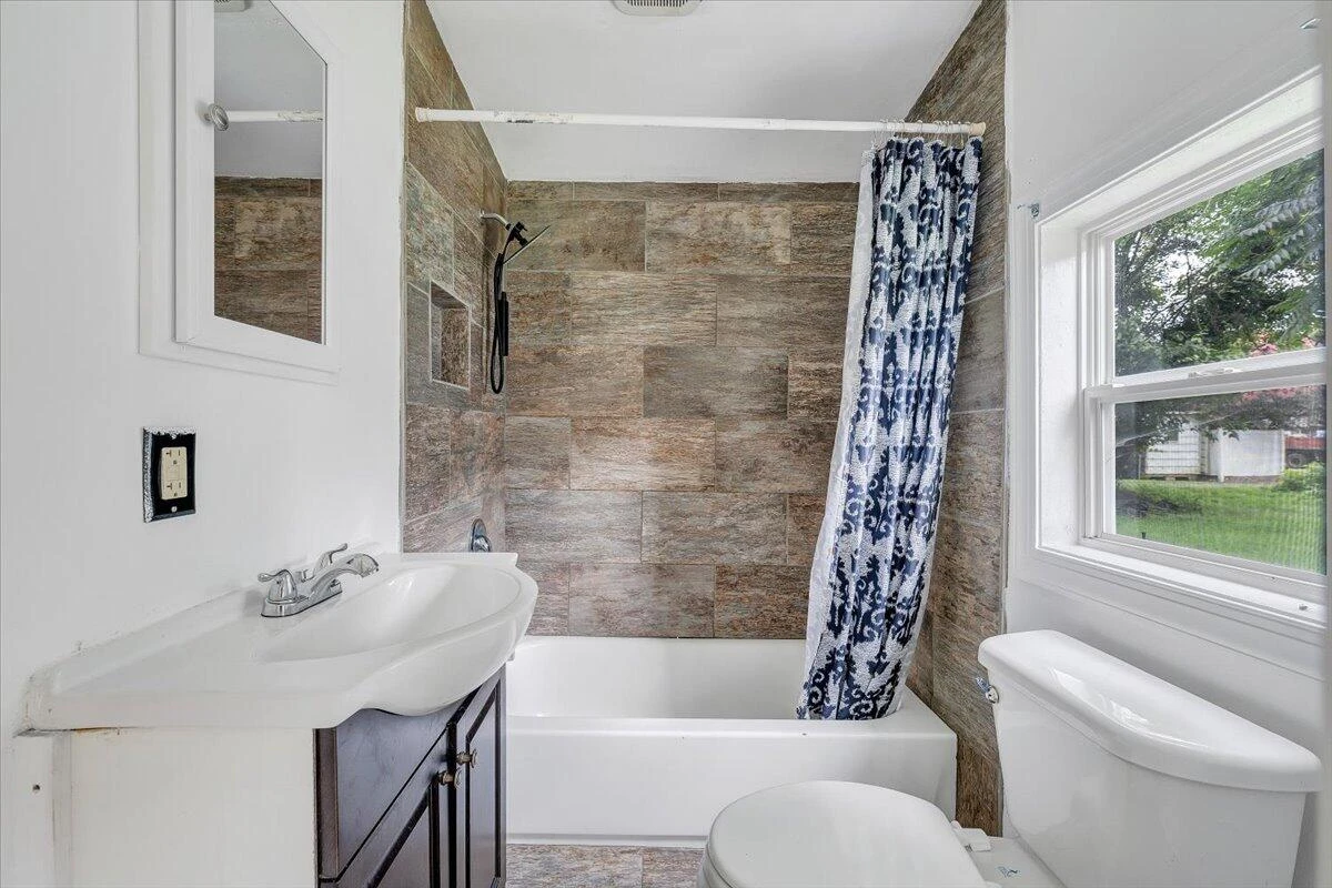 2116 Russell AVE - Photo 13