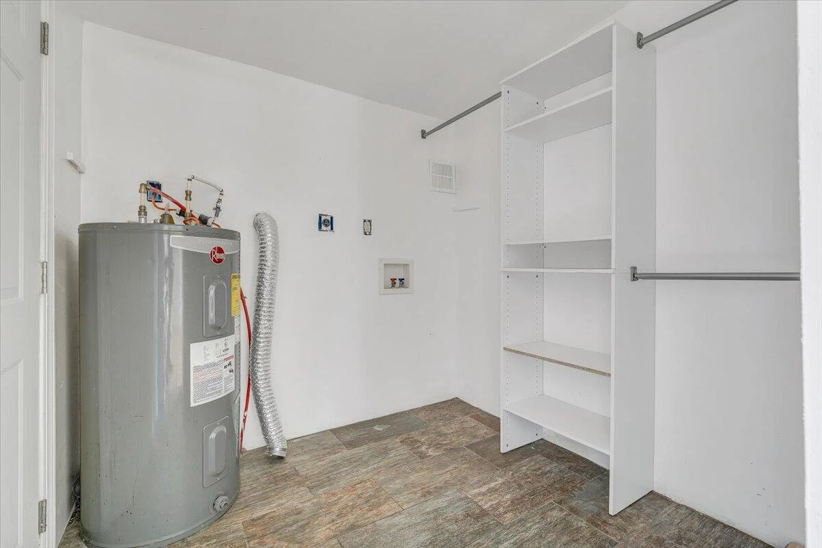 2116 Russell AVE - Photo 17