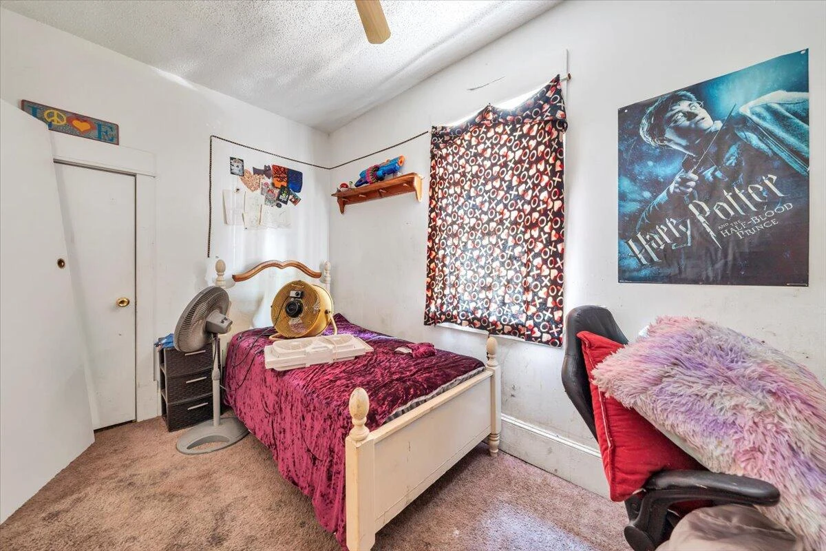 1206 Tompkins AVE - Photo 40