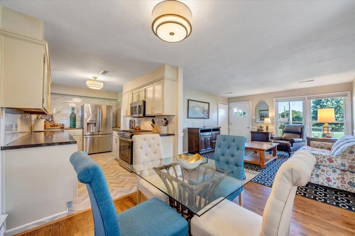 227 Maplelawn AVE - Photo 16