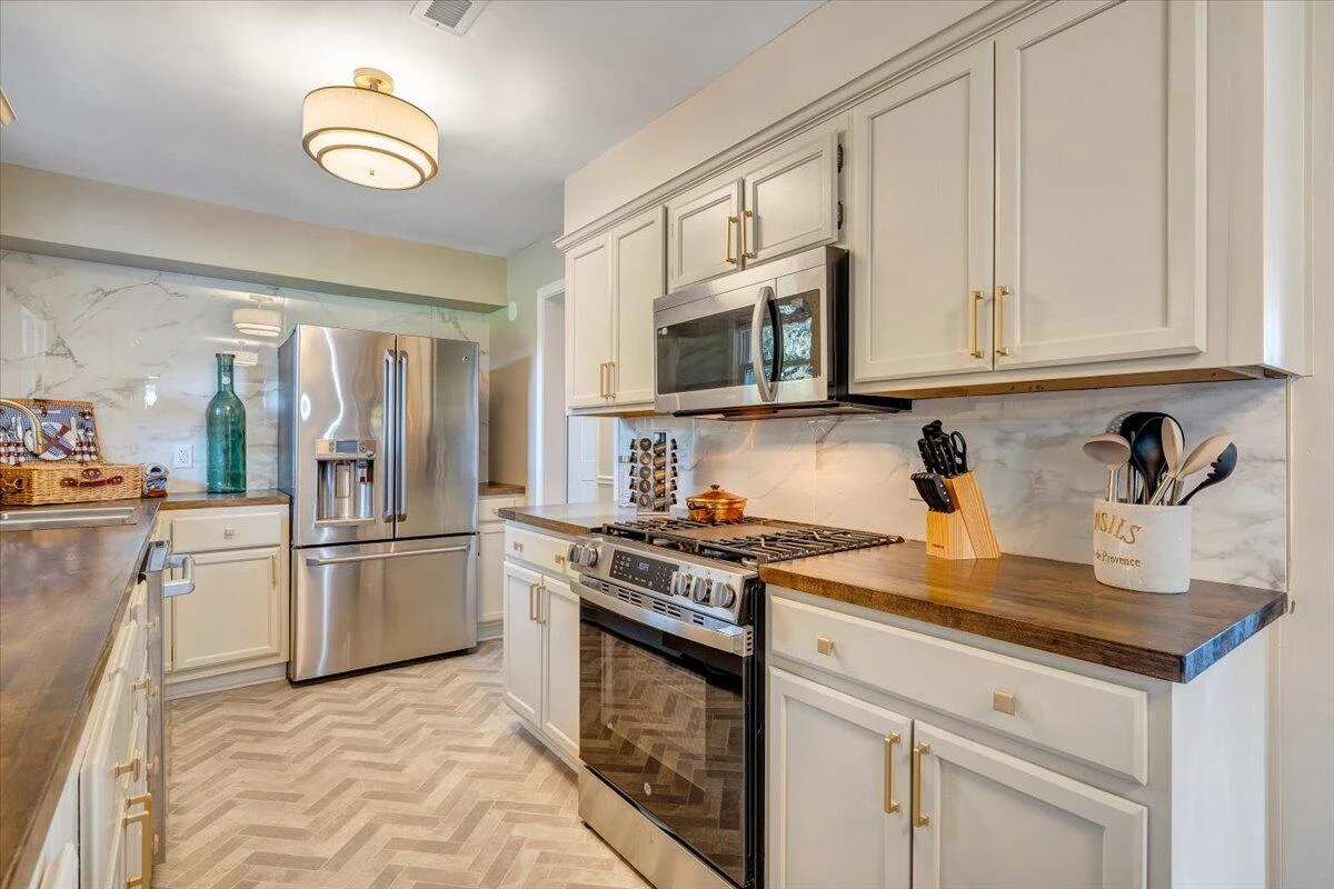 227 Maplelawn AVE - Photo 18