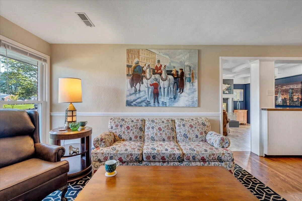 227 Maplelawn AVE - Photo 3
