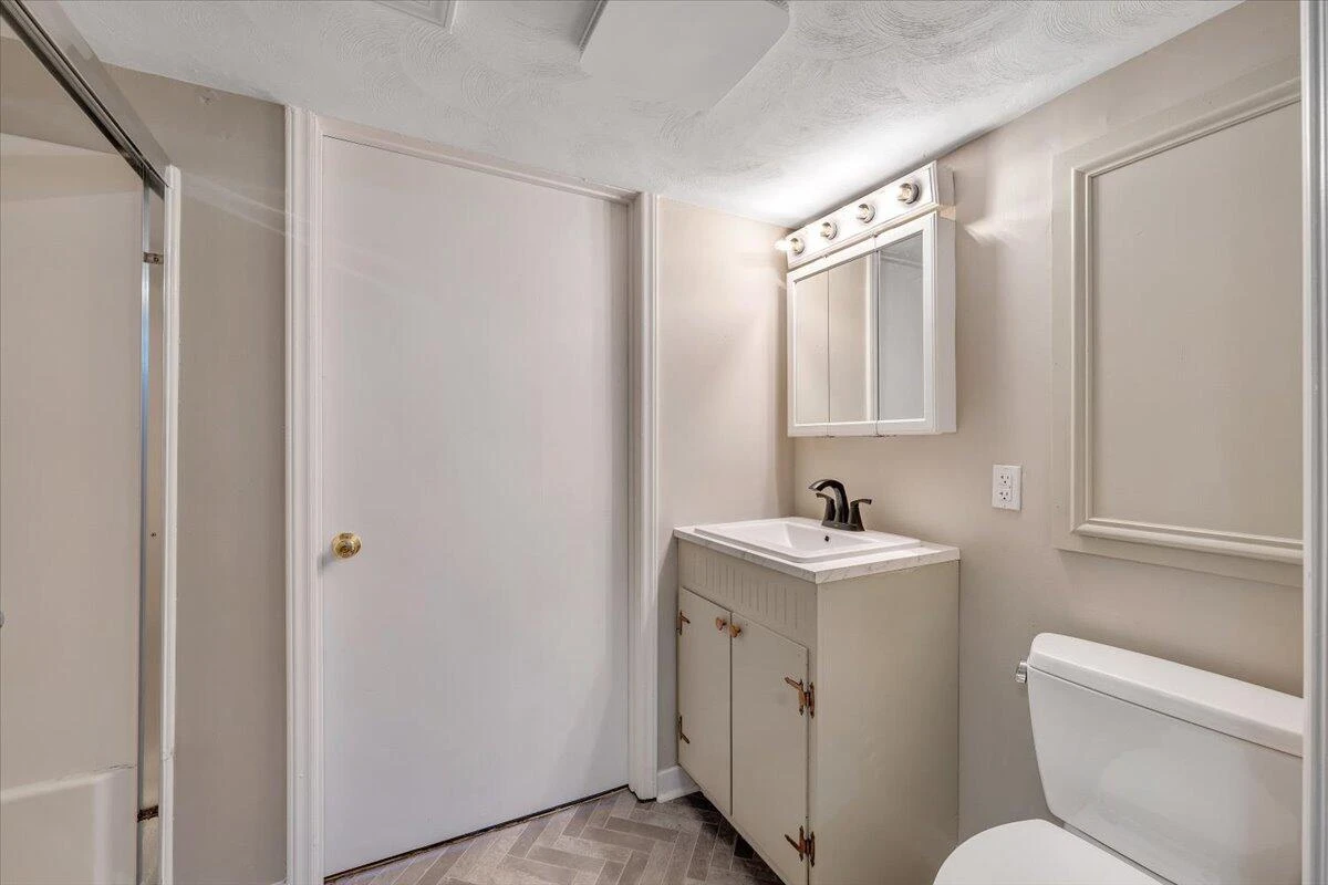 227 Maplelawn AVE - Photo 43