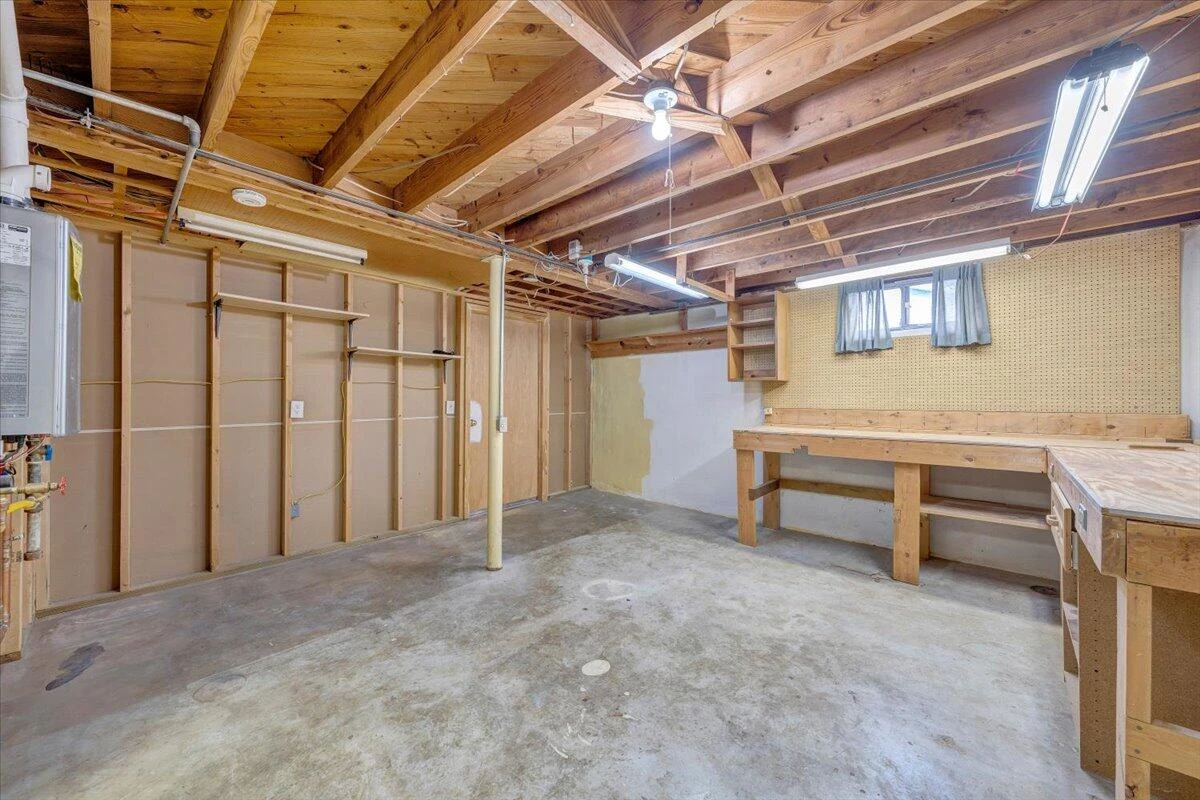 227 Maplelawn AVE - Photo 48