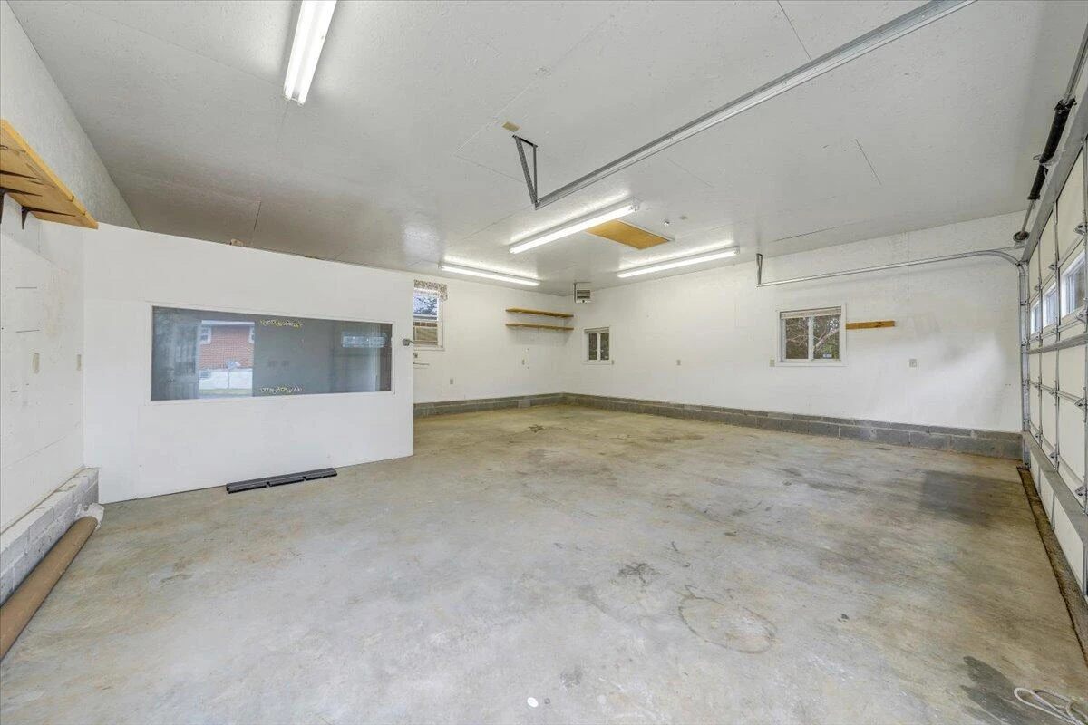 227 Maplelawn AVE - Photo 62