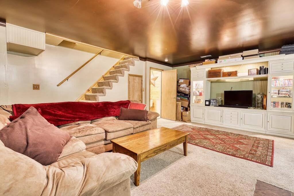 1705 Barberry RD - Photo 26