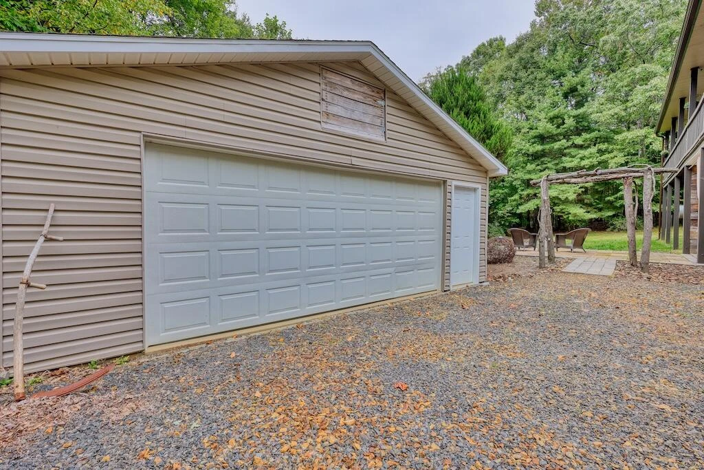 1705 Barberry RD - Photo 33