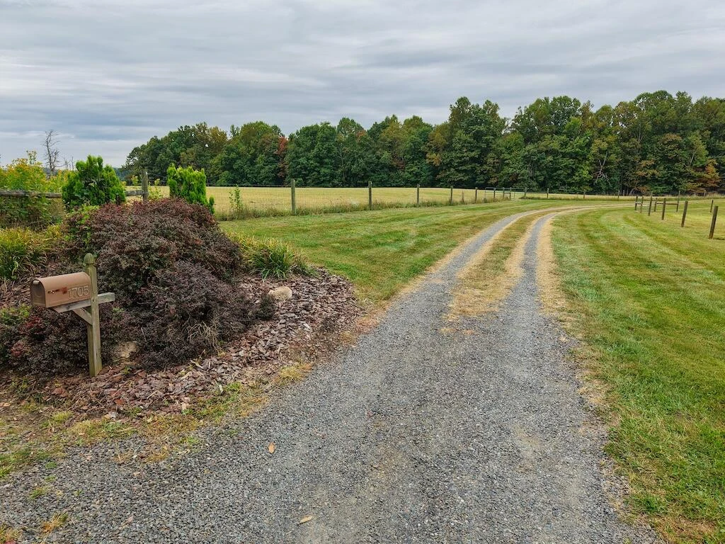 1705 Barberry RD - Photo 40