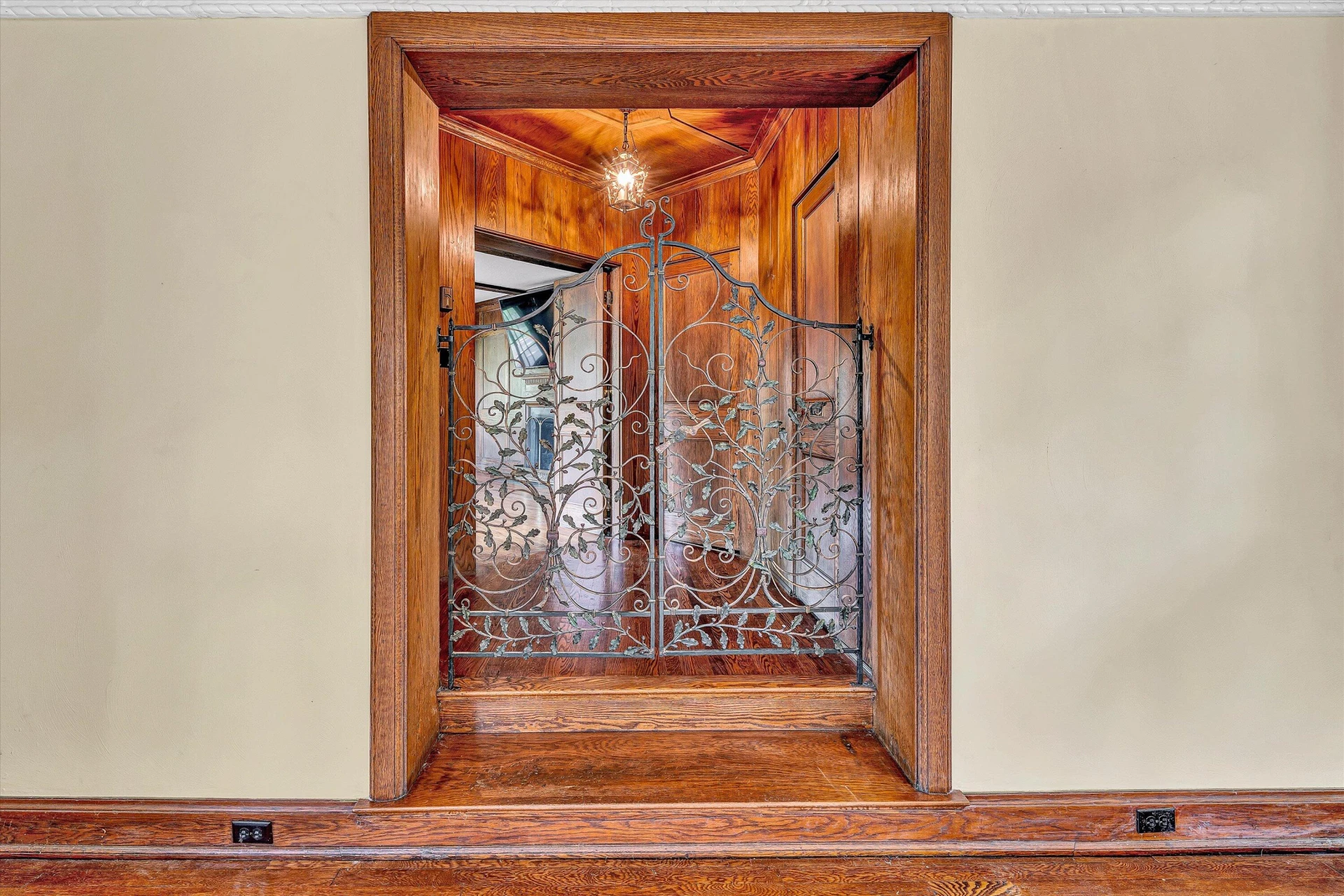 2752 Jefferson ST - Photo 12