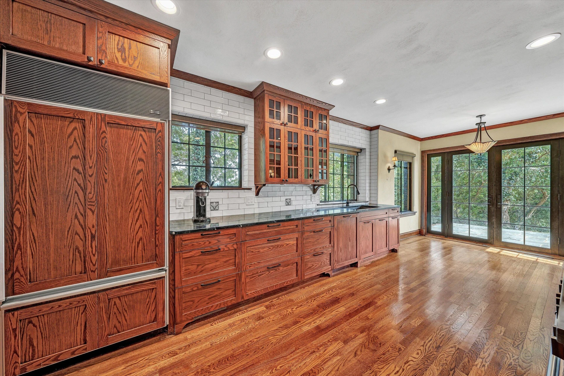 2752 Jefferson ST - Photo 22