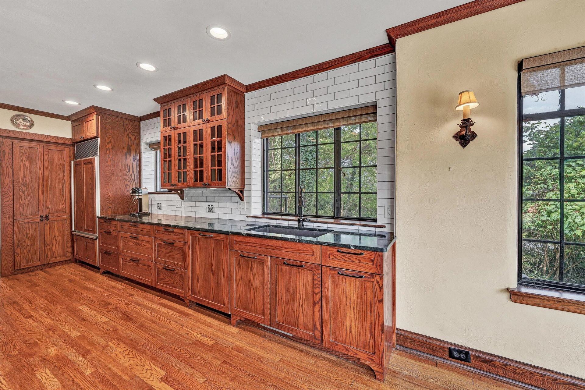 2752 Jefferson ST - Photo 25