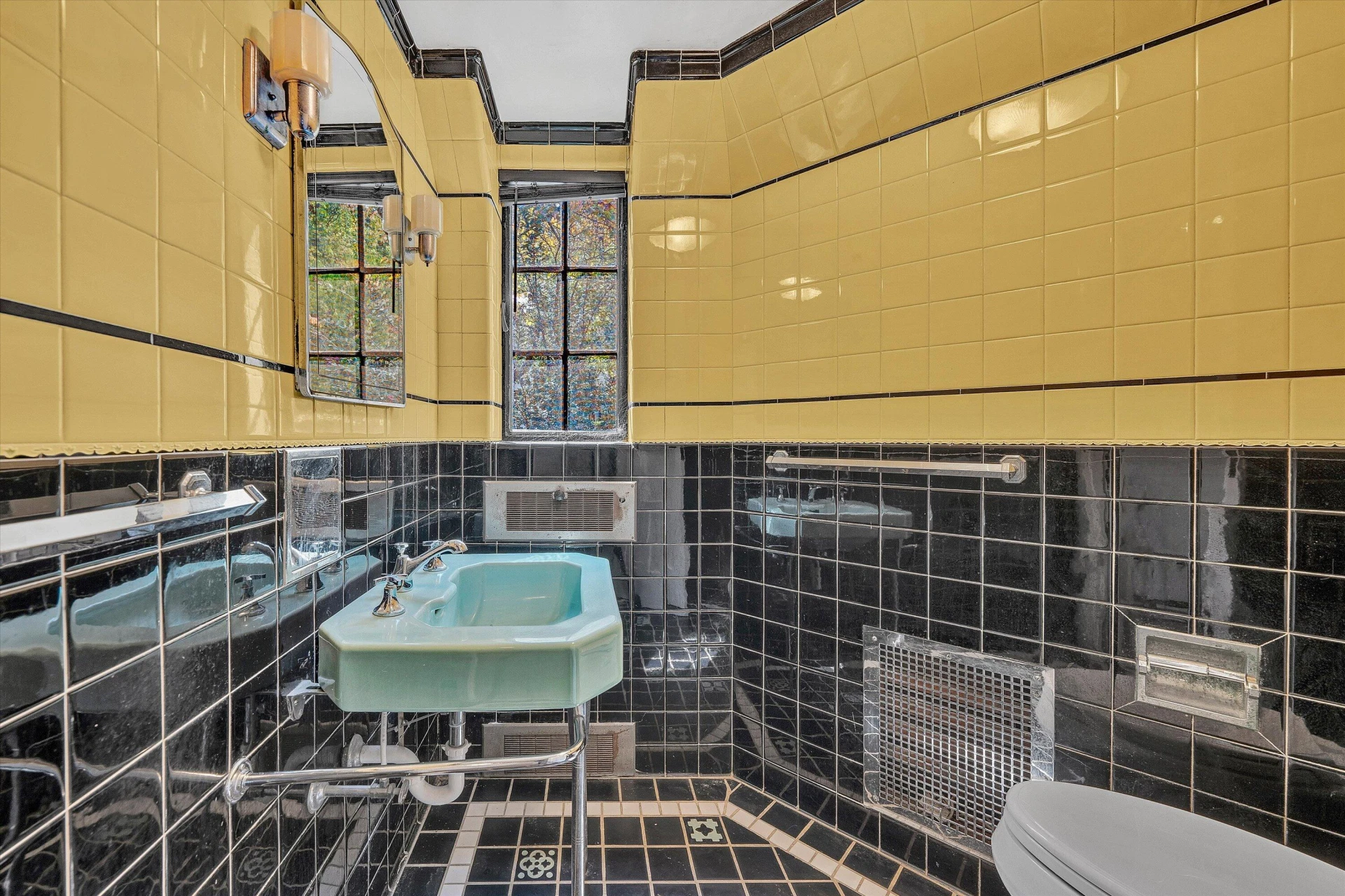 2752 Jefferson ST - Photo 40
