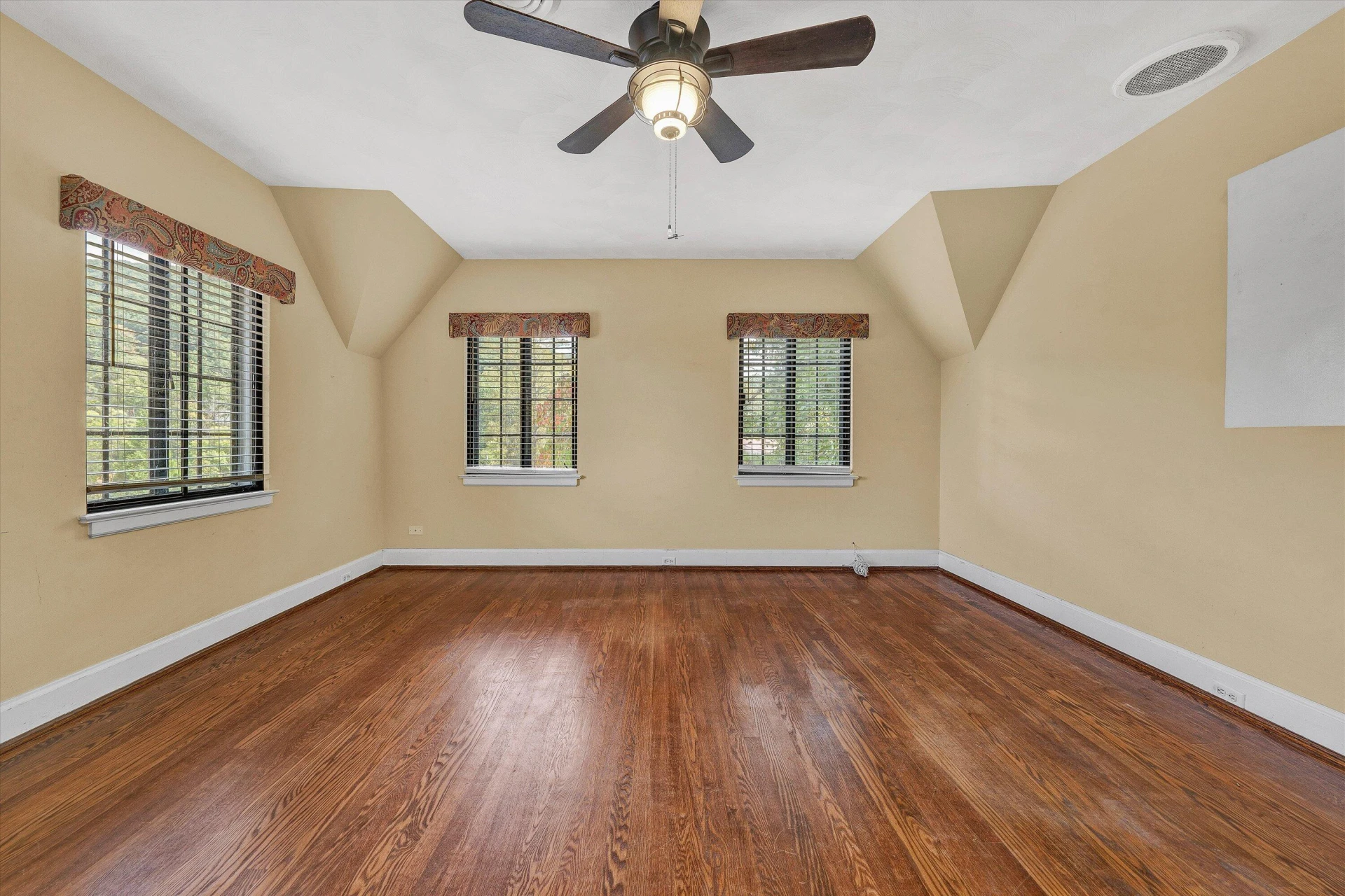 2752 Jefferson ST - Photo 43