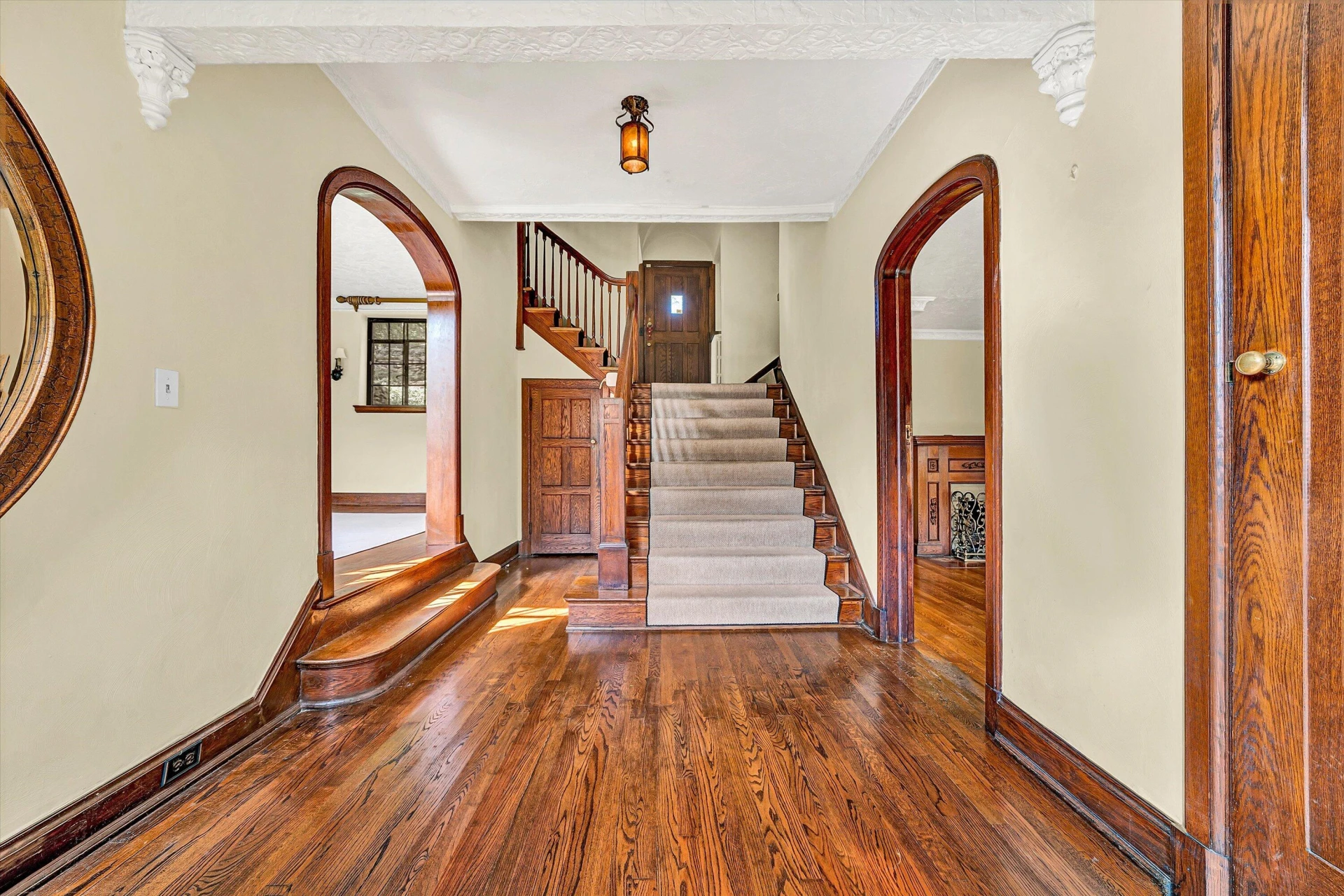 2752 Jefferson ST - Photo 8