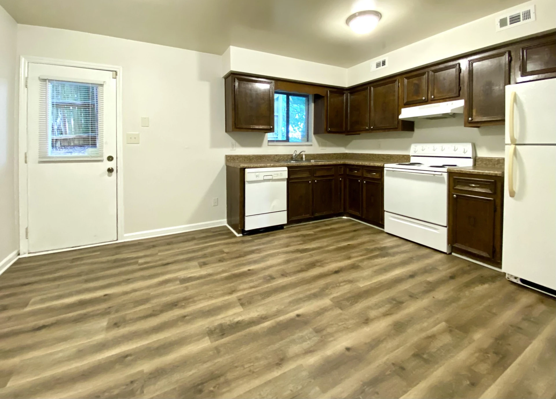 106 Lee AVE - Photo 26