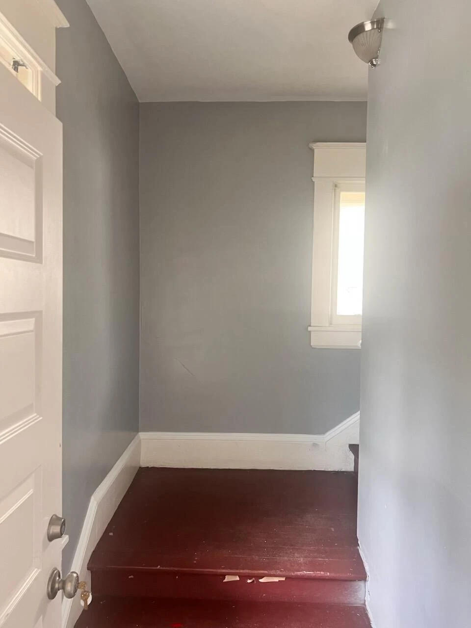 908 Franklin RD - Photo 2