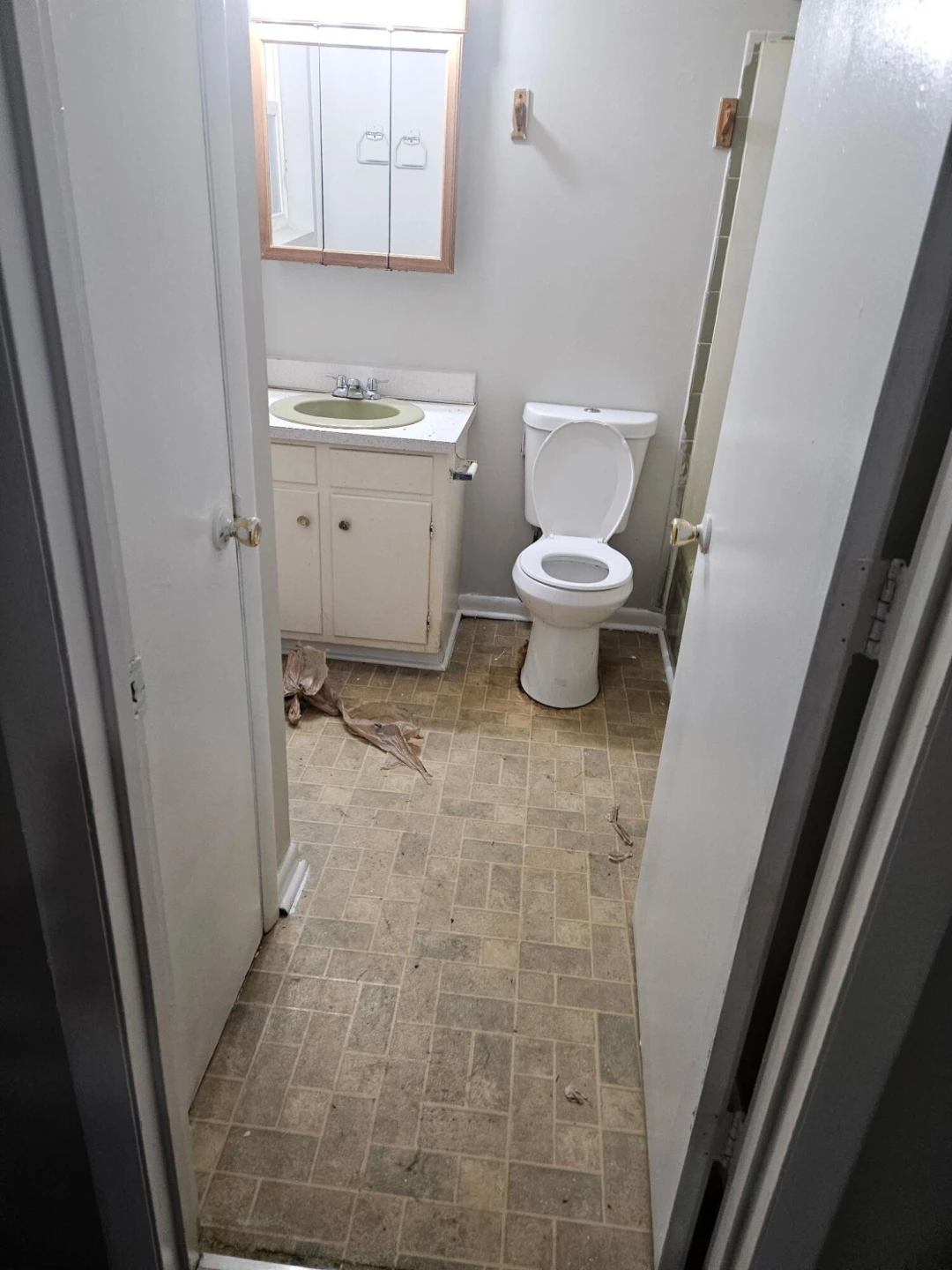 829 Westside BLVD - Photo 2
