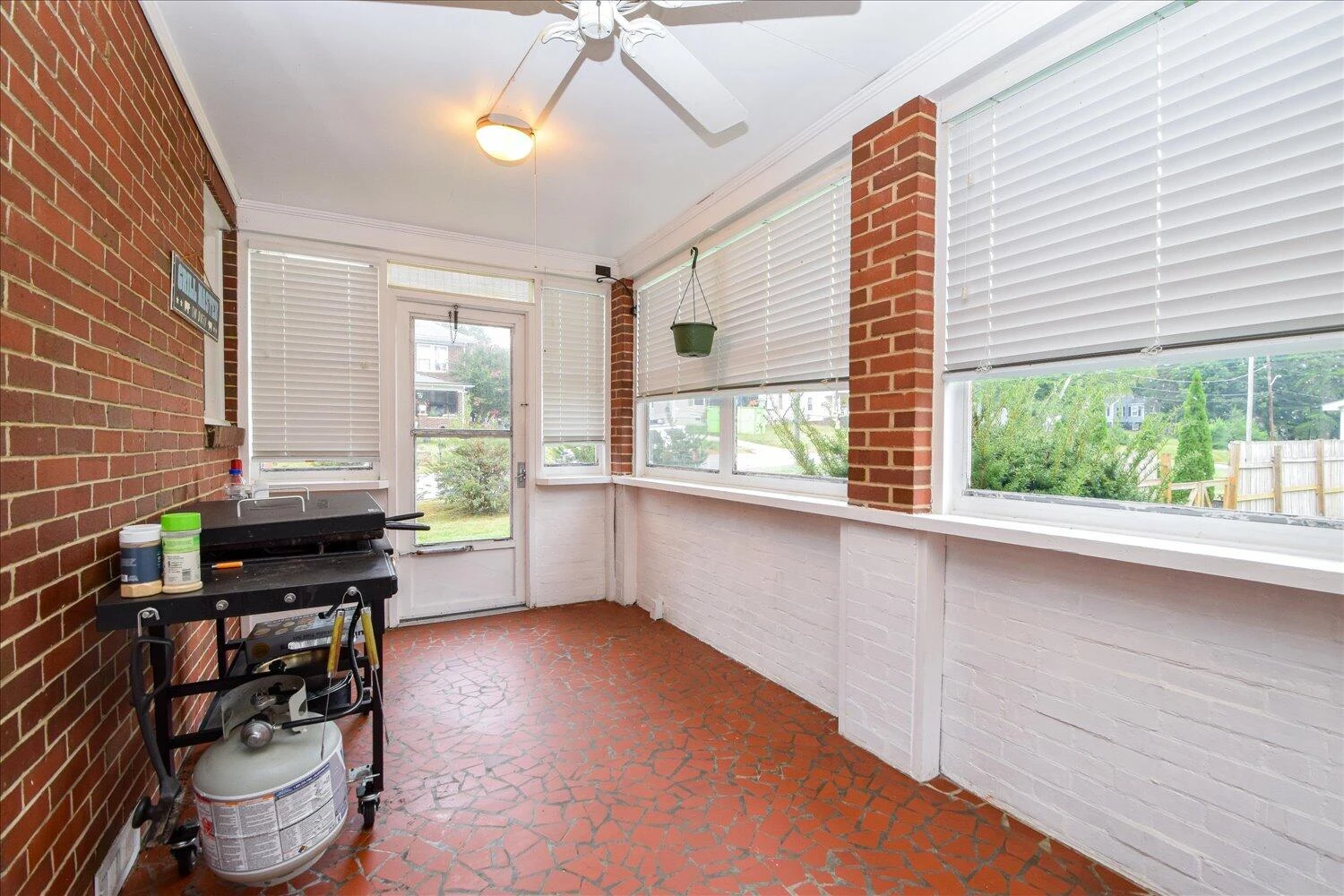 4124 Vermont AVE - Photo 19